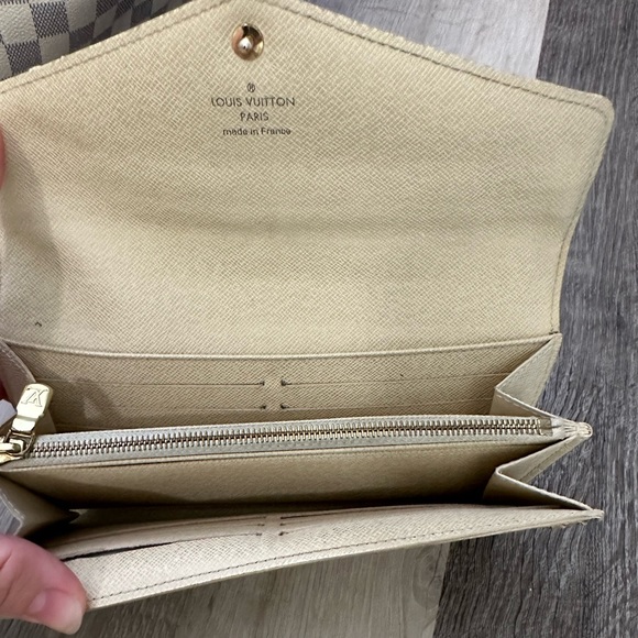 Authentic Louis Vuitton handbag with wallet. Vintage. - Picture 2 of 3